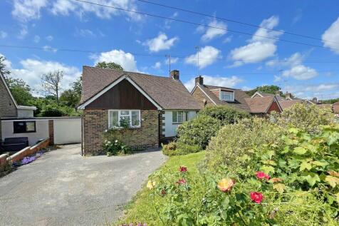 Kings Drive, Hassocks, West Sussex... 2 bed detached bungalow for sale