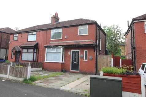 Oakfield Avenue, Droylsden... 3 bed semi
