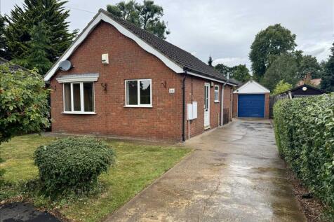 2 bedroom detached bungalow for sale