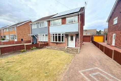 3 bedroom semi-detached house for sale