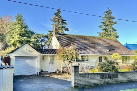 Cedar Avenue, St Leonards, Ringwood... 3 bed bungalow for sale