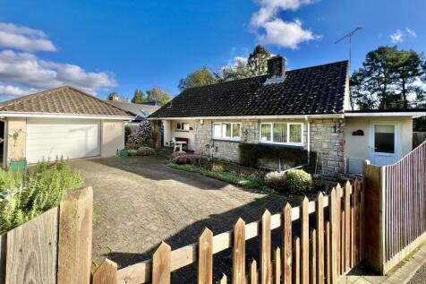 2 bedroom bungalow for sale