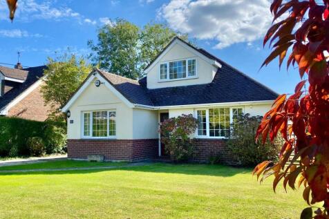 Northfield Road, Ringwood, BH24 5 bed detached house for sale