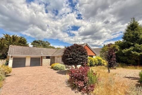 Oaks Drive, St. Leonards, BH24 3 bed bungalow for sale