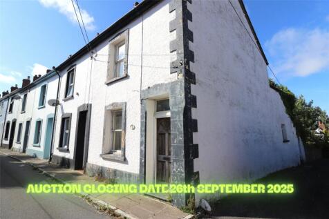 Montague Place, Bideford, Devon, EX39 2 bed end of terrace house for sale