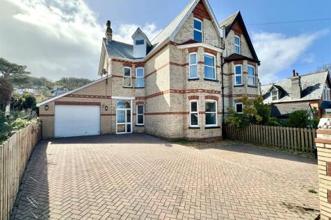 5 bedroom semi-detached house for sale