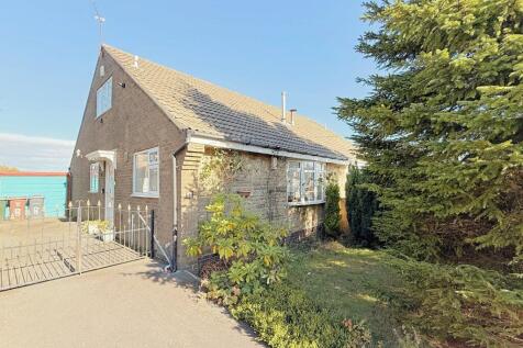 Fairway Drive, Wibsey, Bradford, BD7 2 bed bungalow for sale