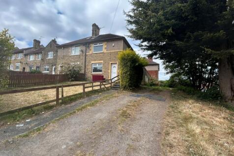 Canterbury Avenue, Little Horton... 2 bed semi