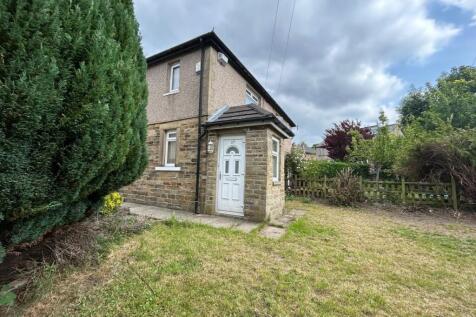 Hollybank Gardens, Bradford, BD7 2 bed semi