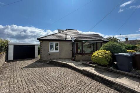 Uplands Avenue, Queensbury, Bradford... 3 bed bungalow for sale