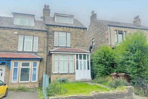 Beechwood Grove, Wibsey, Bradford, BD6 4 bed terraced house for sale