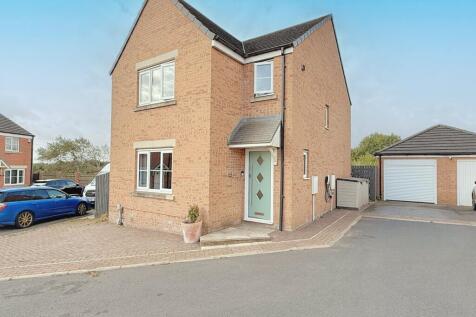Dukes Avenue, Off Rooley Lane... 3 bed detached house for sale