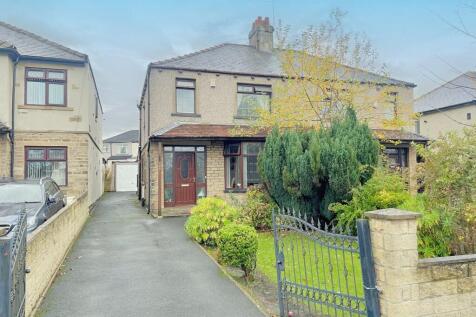 Moore Avenue, Wibsey, Bradford, BD6 3 bed semi
