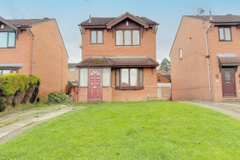 Hazelcroft, Bradford, West Yorkshire... 3 bed detached house for sale