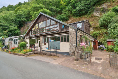 Northmoor Road, Dulverton, Somerset... 2 bed detached house for sale