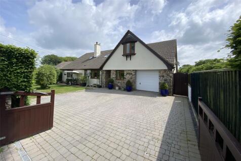 5 bedroom bungalow for sale