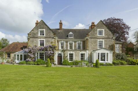 8 bedroom country house for sale