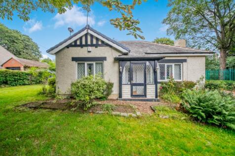 Whitechapel Road, Scholes... 2 bed bungalow for sale