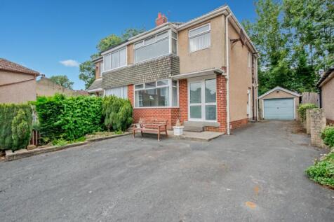 Greengates Avenue, Wyke, Bradford... 3 bed semi