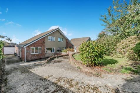 White Lee Road, Batley, West... 3 bed bungalow for sale