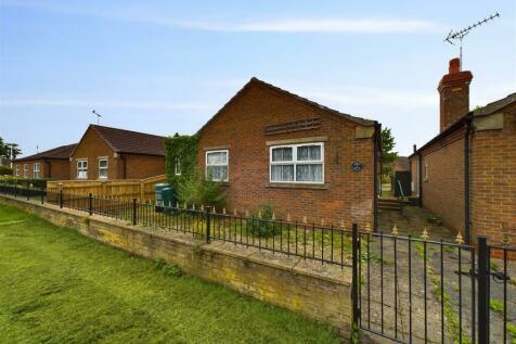 3 bedroom semi-detached bungalow for sale