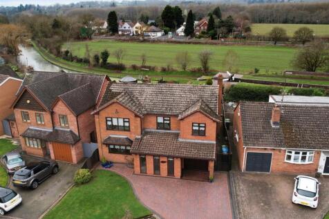 Stourton Crescent, Stourbridge 4 bed detached house for sale