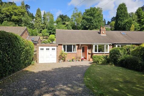 2 bedroom semi-detached bungalow for sale