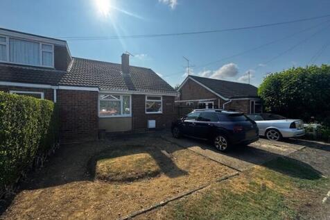 3 bedroom semi-detached bungalow for sale