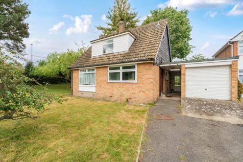 3 bedroom chalet for sale