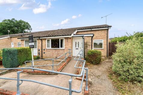 2 bedroom terraced bungalow for sale