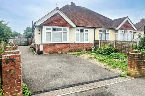 3 bedroom semi-detached bungalow for sale