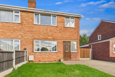 Hazelwells Road, Bridgnorth WV16 3 bed semi