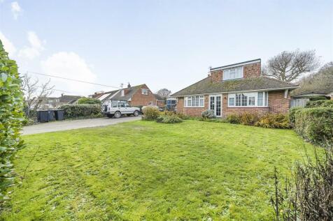 Church Road, Hayling Island PO11 4 bed chalet for sale