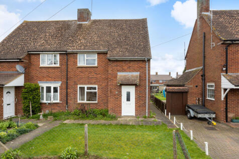 Weston Turville, Aylesbury HP22 2 bed semi