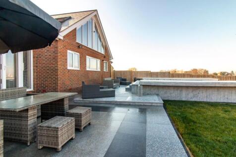Dargate Road, Yorkletts, Whitstable 5 bed detached house for sale