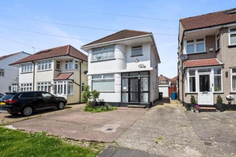 Felbridge Avenue, Stanmore 3 bed detached house for sale