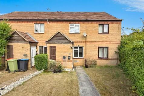 Milecastle, Bancroft, Milton Keynes 2 bed terraced house for sale