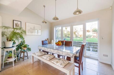 Seven Waters, Seven Waters, Leonard... 5 bed semi