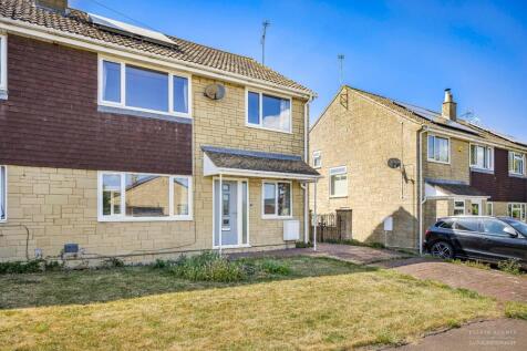 Paynes Meadow, Whitminster GL2 3 bed semi