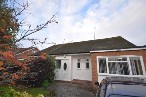 4 bedroom detached bungalow for sale