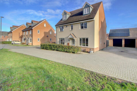 5 bedroom detached house for sale