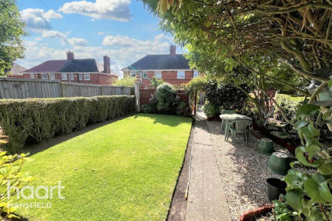 Second Avenue, Mansfield 3 bed terraced house for sale