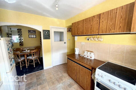 Second Avenue, Mansfield 3 bed terraced house for sale