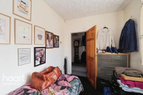 2 bedroom semi-detached bungalow for sale