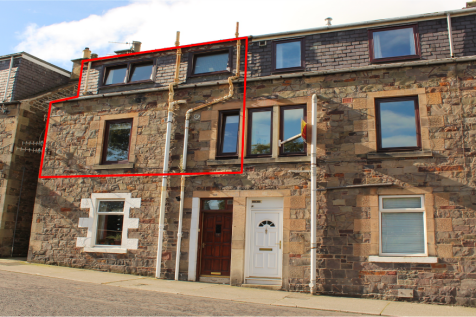 3 bedroom maisonette for sale