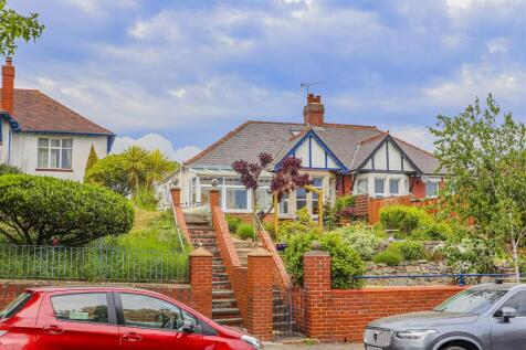 3 bedroom semi-detached bungalow for sale