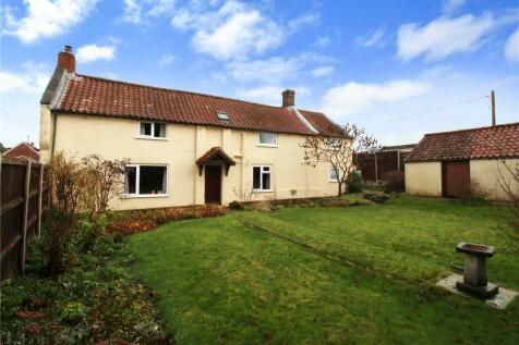 The Street, Felthorpe, Norwich... 4 bed detached house for sale