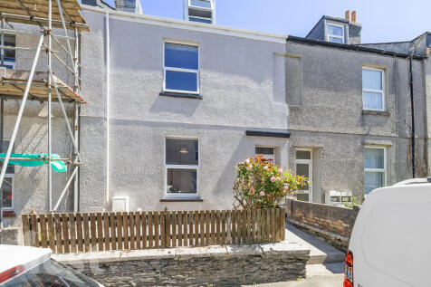 6 bedroom house of multiple occupation for sale