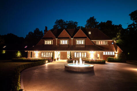 6 bedroom house for sale