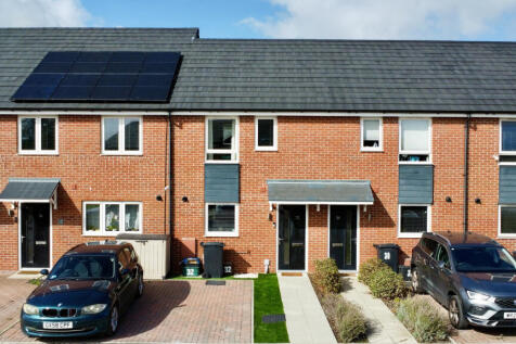 2 bedroom terraced house for sale